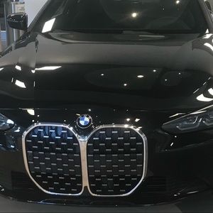 Meet your Posher, Dwayne